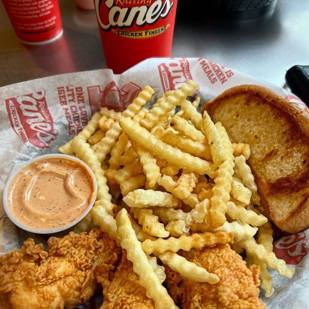 Beltway Commons to Welcome Raising Cane’s